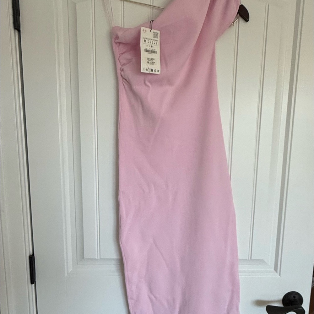 Elegant Pink One-Shoulder Dress